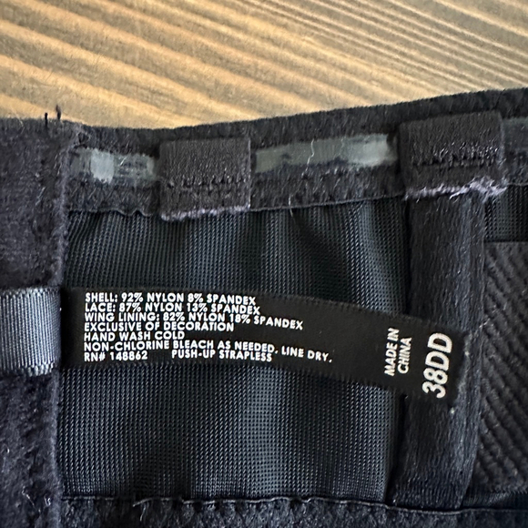 Women's Torrid Curve Black Strapless Push-Up Bra 38DD Lace Trim Silicone Grip - Picture 8 of 8